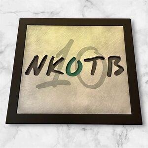 NKOTB New Kids on the Block “10” Deluxe Box Set CD & Fenway DVD 2013 Collectible